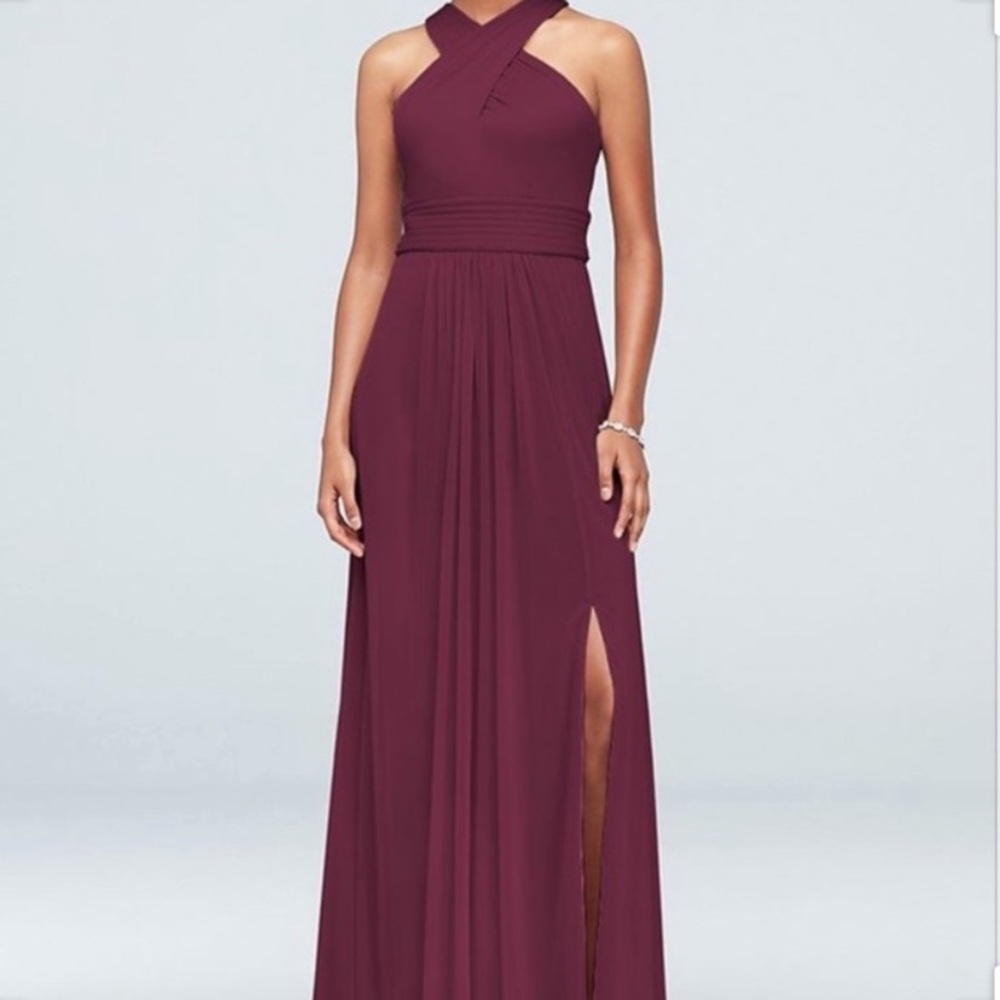 NWT David’s Bridal bridesmaid dress, color Chianti, size 6.
